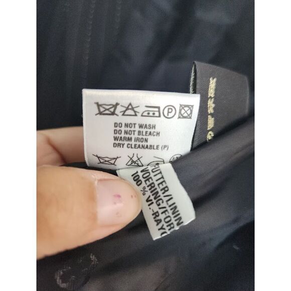 Escada Women Black 100% Pure New Wool 3 Button Blazer size EU44 or US 10 - Picture 11 of 11